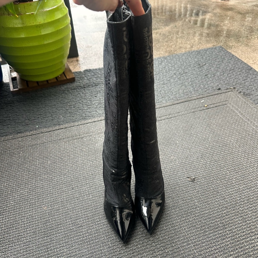 Gianfranco Ferre Black Textured Heeled Boots